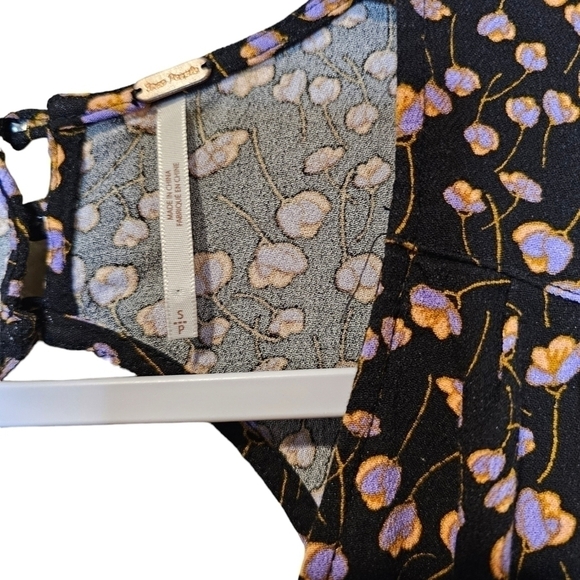 Free people mini dress black with floral pattern open back with buttons size sma - Picture 4 of 5